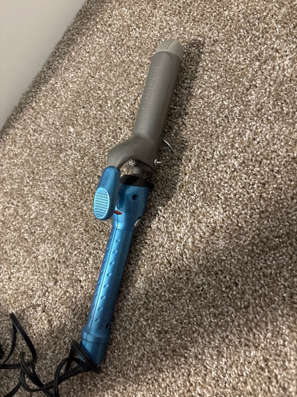 BaBylissPRO® Nano Titanium™ 1 1/4" Spring Curling Iron